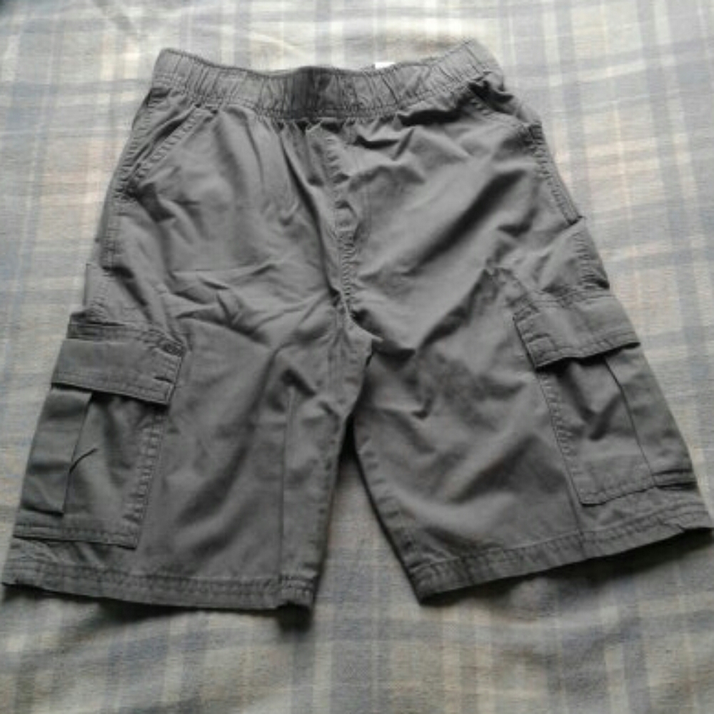 Children's Place Cargo Shorts  NWT